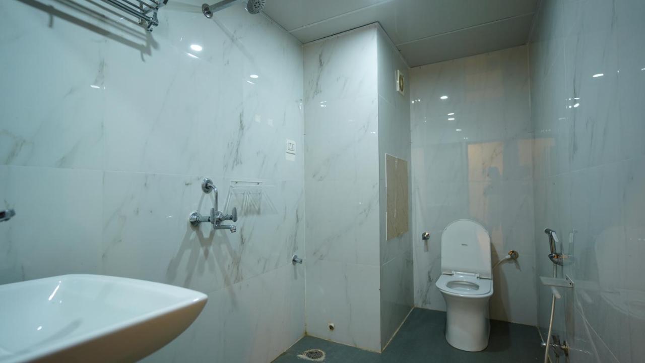 New Hotel Suhail Hyderabad Exterior photo