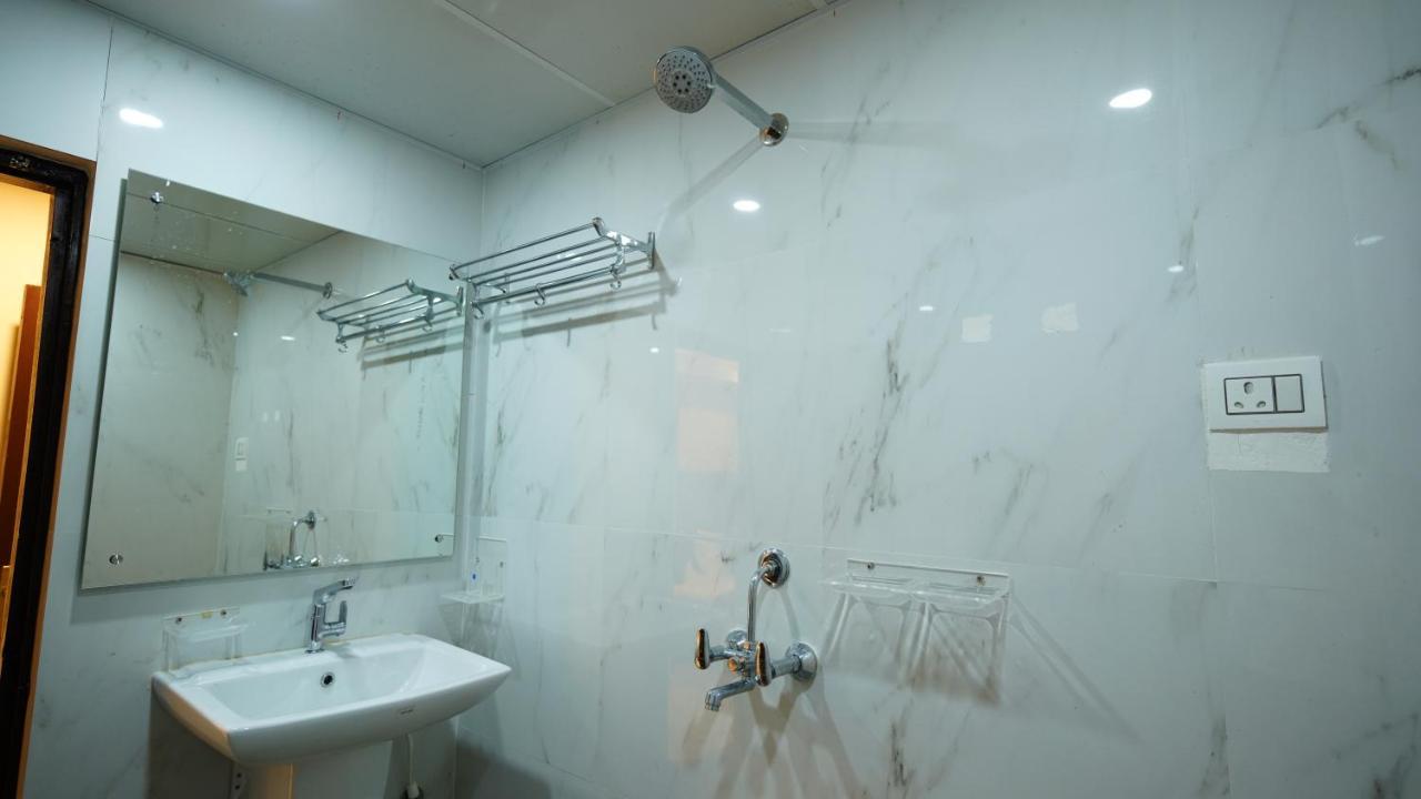 New Hotel Suhail Hyderabad Exterior photo