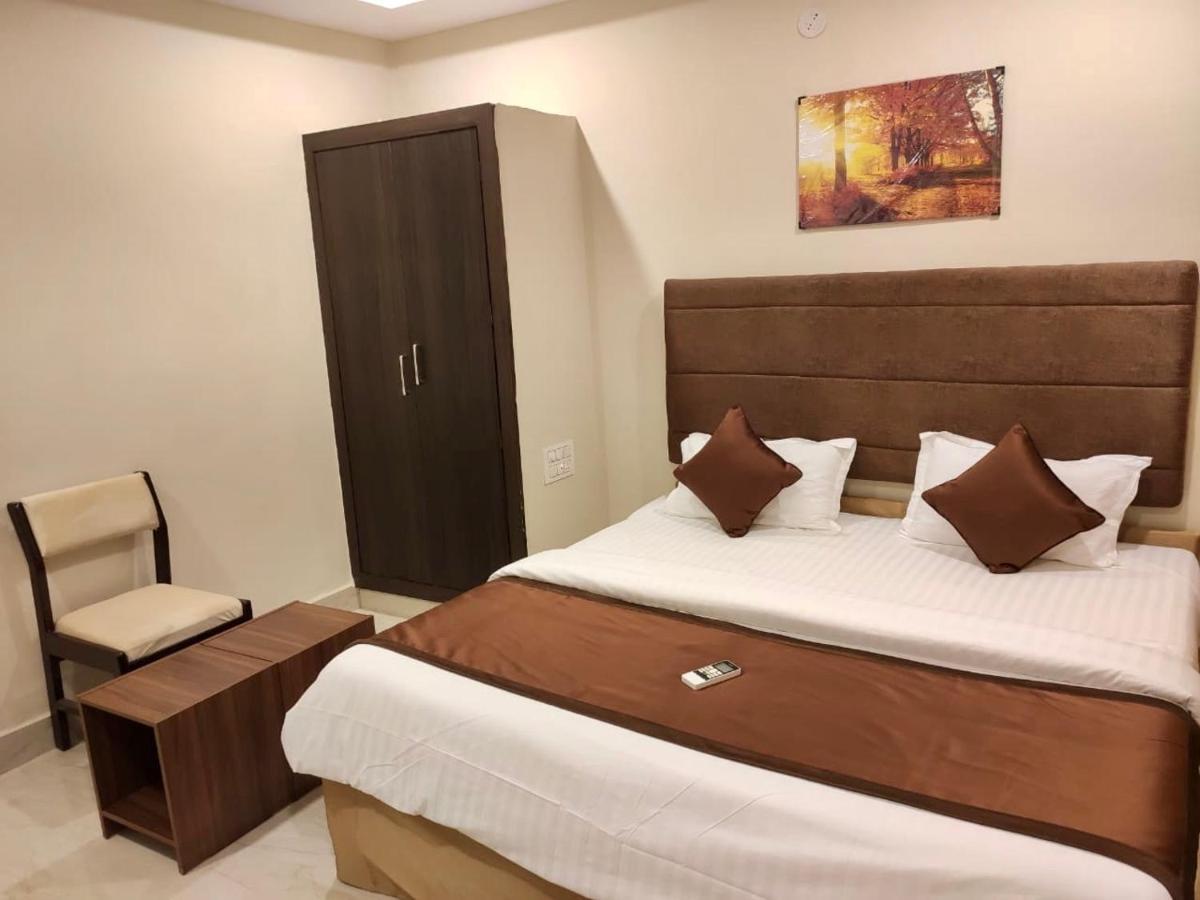 New Hotel Suhail Hyderabad Exterior photo